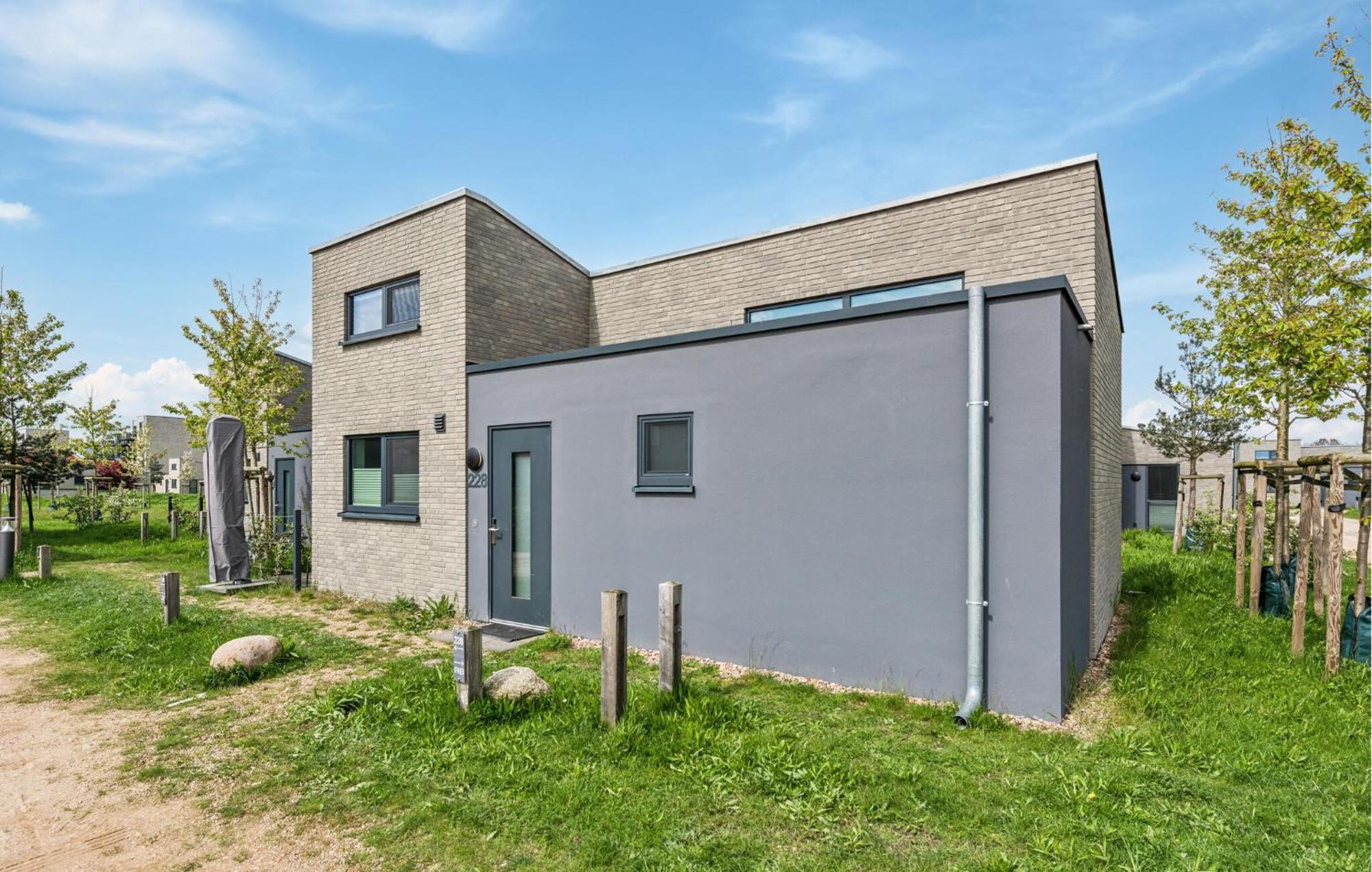2 Bedroom Beach Front Home In Lembruch-Duemmer See Esterno foto